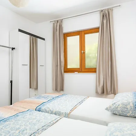 17586b Apartamento *