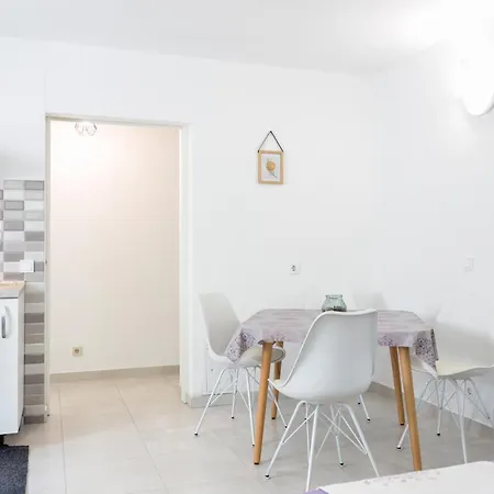 Apartamento 17586b Podstrana